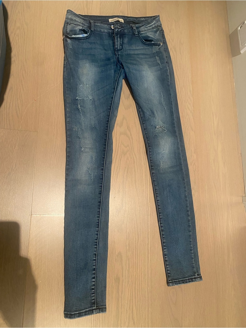 Skinny Women's Jeans in Medium Blue - Casual Stretch Fit